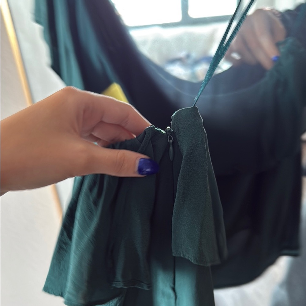 Elegant Green Ruffle Top - Picture 4 of 4